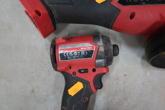 2 stk. akku håndværktøj MILWAUKEE M18 FSG125X, M18 FID3