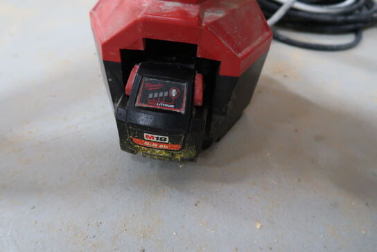 Akku arbejdslampe MILWAUKEE med batteri