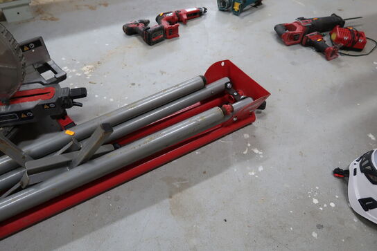 Kap-/geringssav MILWAUKEE M18 FMS254 med arbejdsbord