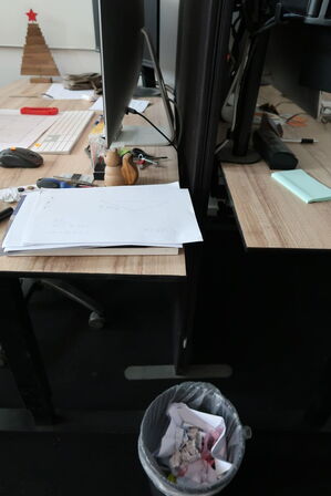 2 stk. afskærmningsvægge