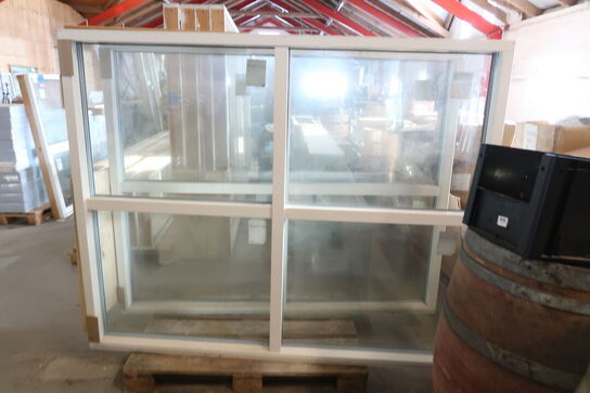 2 stk. Vinduespartier med fastkarm 