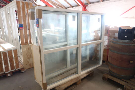 2 stk. Vinduespartier med fastkarm 