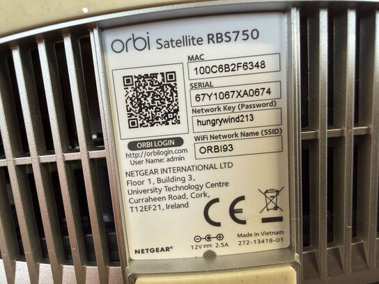 2 stk. Orbi router / satellit MOMSFRI