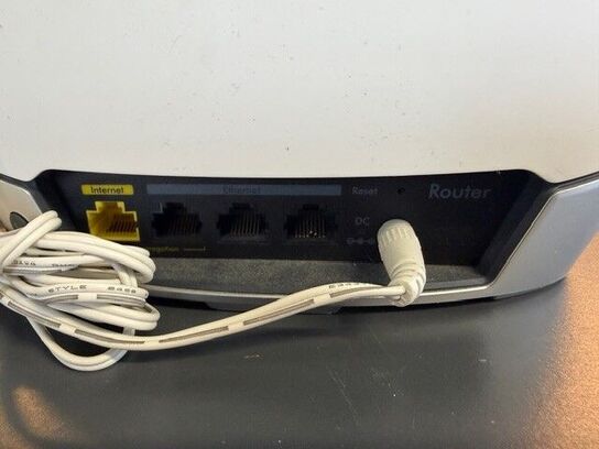 2 stk. Orbi router / satellit MOMSFRI