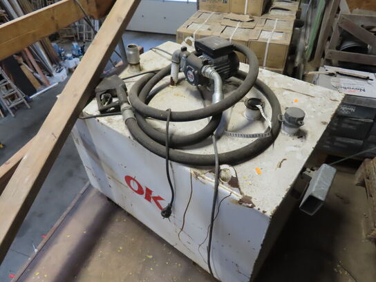 Dieseltank med pumpe