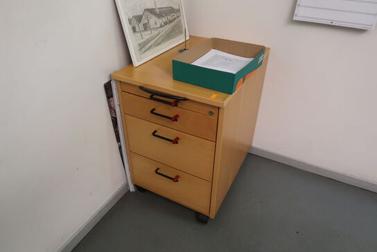 El. hæve/sænke skrivebord uden indhold samt kontorstol og skuffemodul