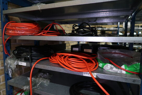 Div. Varelager, bolte, skæreskiver m.m.