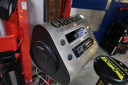 Stander med bilradio