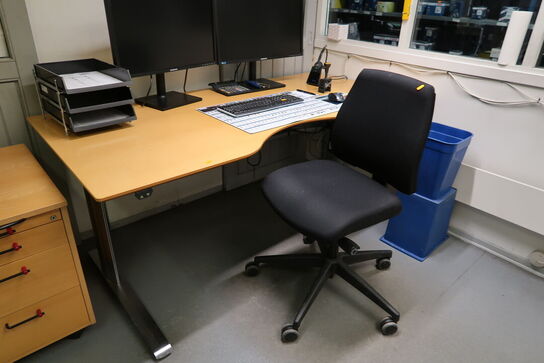 El. hæve/sænke skrivebord uden indhold samt kontorstol og skuffemodul