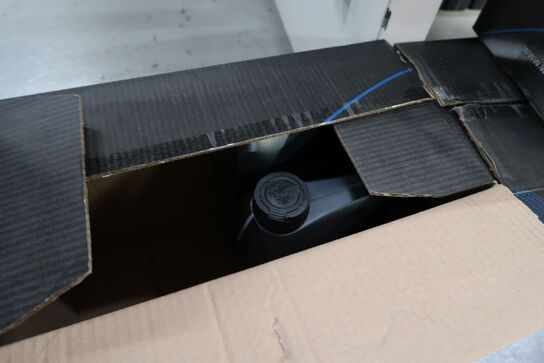 2 dunke olie WOLF 0W30 5L