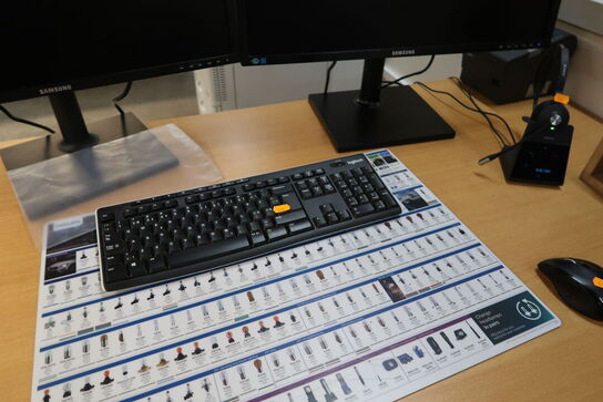 2 stk. computerskærme SAMSUNG, bonprinter, tastatur, mus, computer, headset