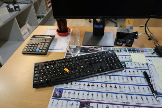 2 stk. computerskærme DELL P2419H, computer, tastatur, mus, computer, headset