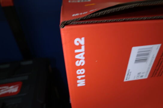 Akku arbejdslampe MILWAUKEE M18 SAL2