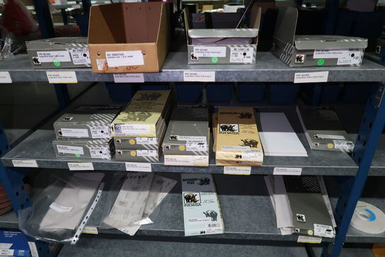 Div. Varelager, bolte, skæreskiver m.m.