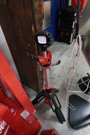 Akku arbejdslampe MILWAUKEE