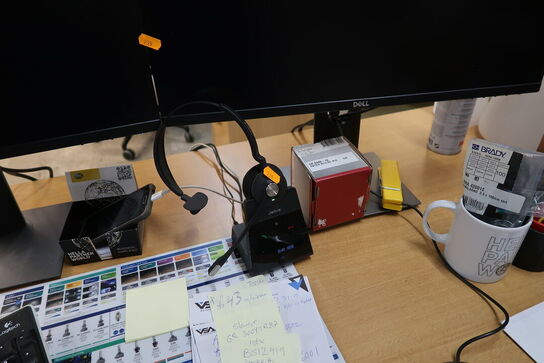 2 stk. computerskærme DELL P2419H, computer, tastatur, mus, computer, headset