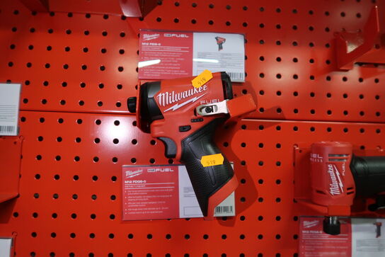Akku slagskruemaskine MILWAUKEE M12 FID2-0