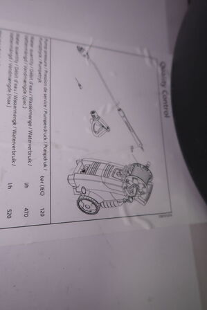 Slange til nilfisk højtryksrenser samt murerspand