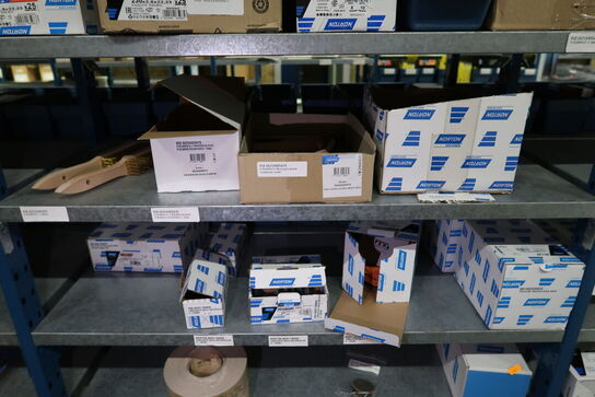 Div. Varelager, bolte, skæreskiver m.m.