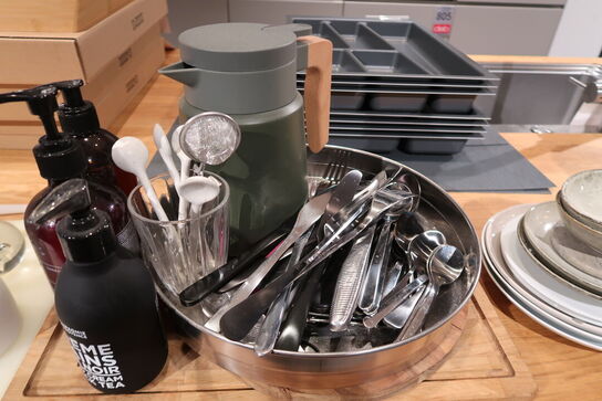 Diverse service, skærebræt m.m. 