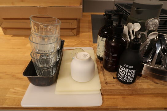 Diverse service, skærebræt m.m. 