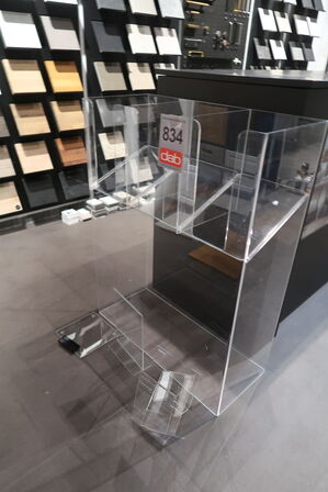 Skilte & magasinholder 