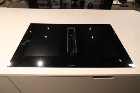 Siemens EX877NX68E iQ700 Induktionskogeplade med indbygget emfang