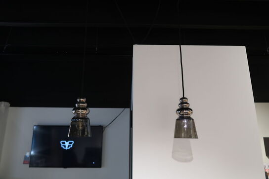 2 stk. Loftslamper + hylde