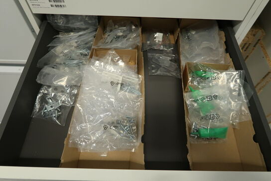 Tøm lageret - Kæmpe varelager KVIK køkken - SE ALLE BILLEDER