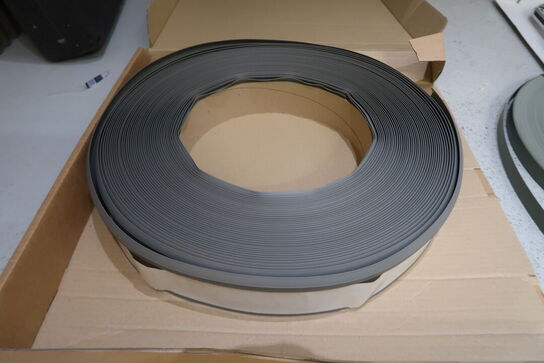 Rulle med Primo selvklæbende bløde fodlister 