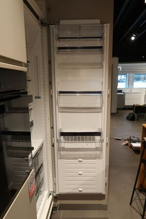 Siemens iQ700 KI81FSDE0 Integrerbart køleskab