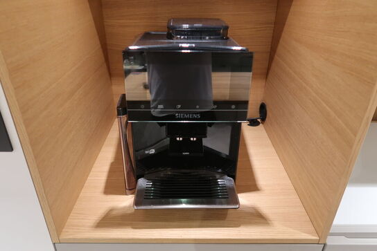 Siemens CTES36BW fuldautomatisk espressomaskine