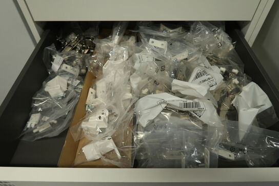 Tøm lageret - Kæmpe varelager KVIK køkken - SE ALLE BILLEDER