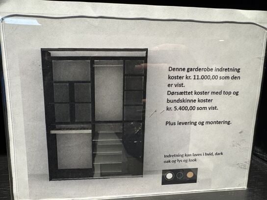 Kvik Garderobe indretning med skydelåger