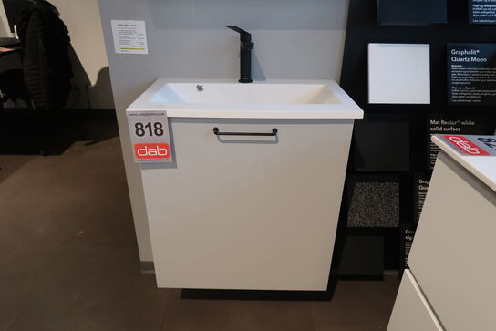 Kvik Badmiljø med armatur, VEDA pure Grey