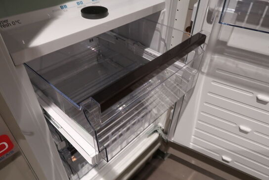 Siemens iQ700 KI81FSDE0 Integrerbart køleskab