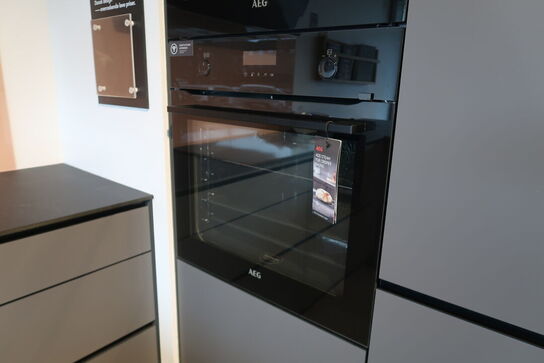 AEG 6000 SteamBake BKB6P2B0 - Damp-/Varmluftsovn 