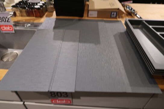 7 stk. Bestikbakker + 8 stk. Skridmåtter 