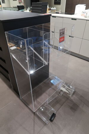 Skilte & magasinholder 