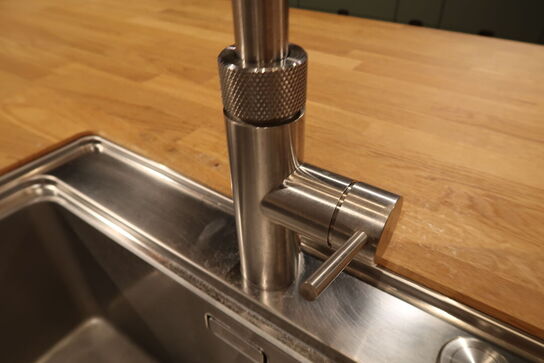 Quooker Flex 5 i 1 hane - kogende vand, afkølet vand, og vand med brus