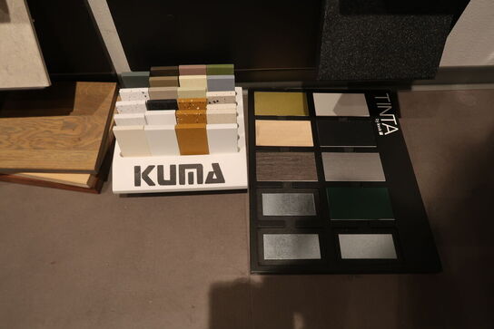 Vægplader med parti Låger, bordpladeprøver, greb m.m. 