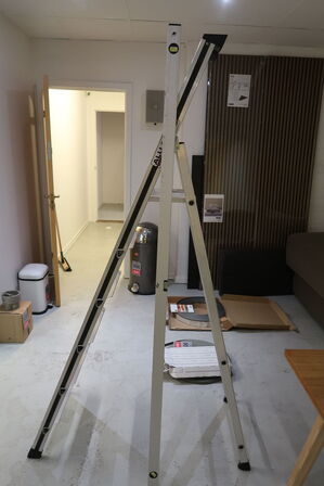 Alu trappestige + vaterpas