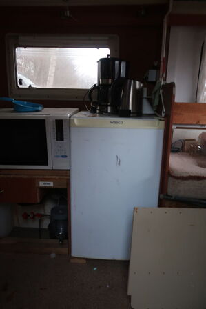 Campingvogn HOBBY 460 med indhold