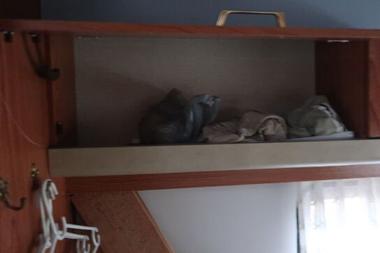 Campingvogn HOBBY 460 med indhold