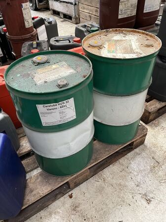 2 stk. tønder olie CASTROL CARELUBE HTG 32