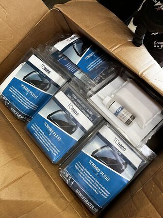 Palle med div. Varelager og reservedele