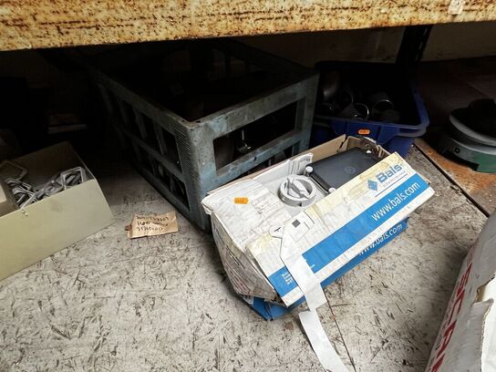 Div. Varelager og reservedele