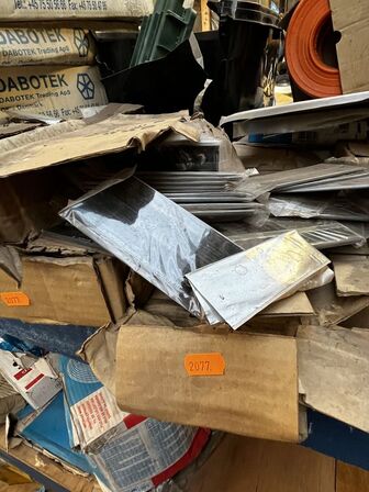 Div. Varelager og reservedele