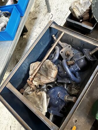 Div. Varelager og reservedele