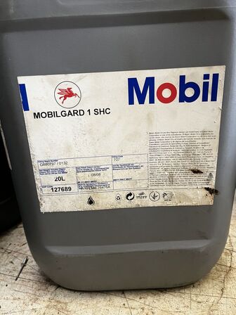 100L olie MOBIL Mobilgard 1 SHC